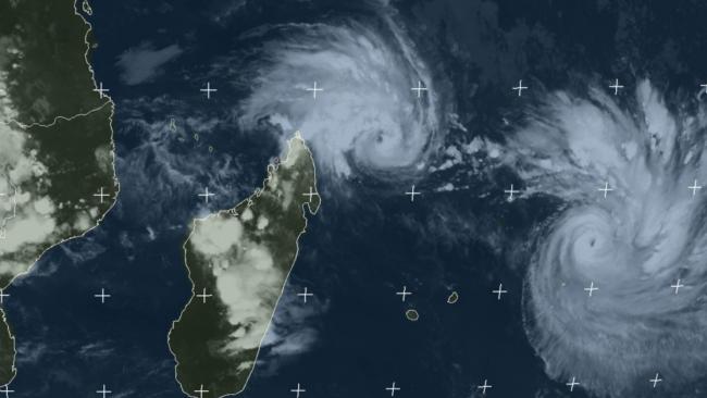 FUNANI et GELENA : Double cyclones tropicaux dans l'océan indien