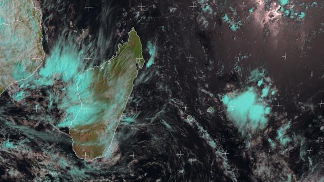 Activité orageuse à l'ouest de Madagascar et à proximité de Rodrigues