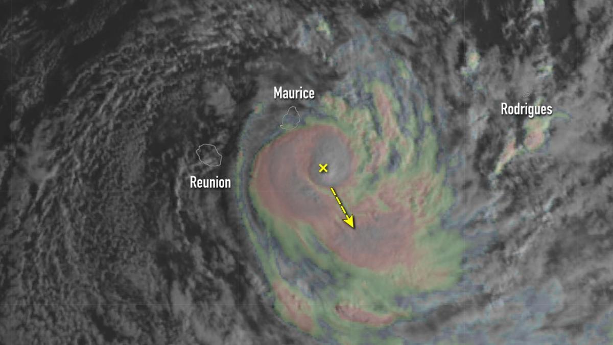 La forte tempête Calvinia commence à s'éloigner de l'île Maurice