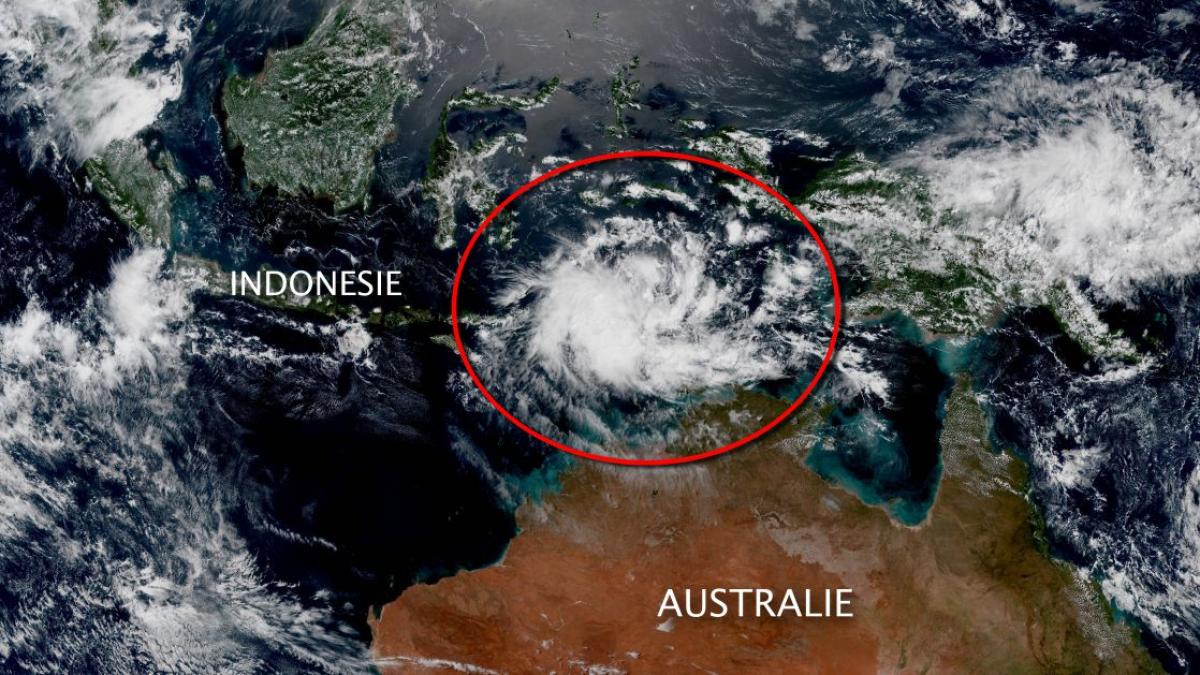 La zone suspecte 93S pourrait devenir la future tempête LILI en mer de Banda