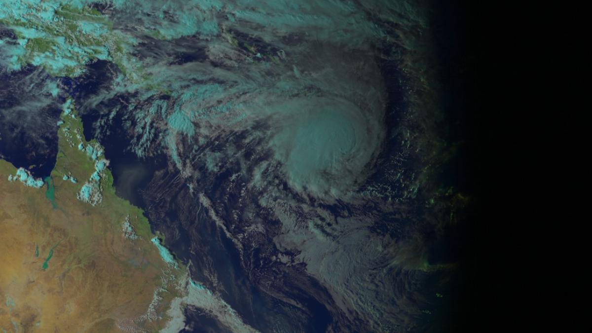 Pacifique Sud : Que va faire la tempête OMA après avoir tourné en rond?