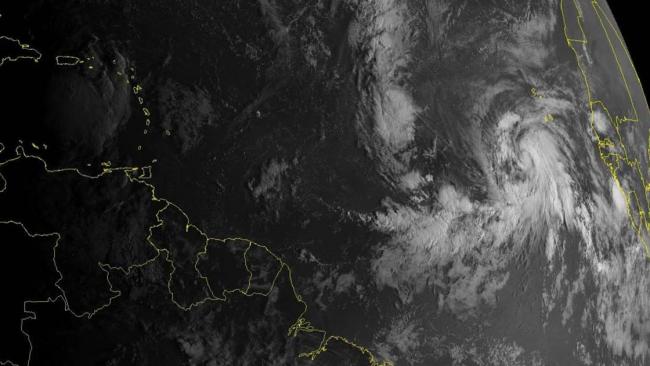 La tempête Lorenzo pourrait devenir un large et puissant ouragan