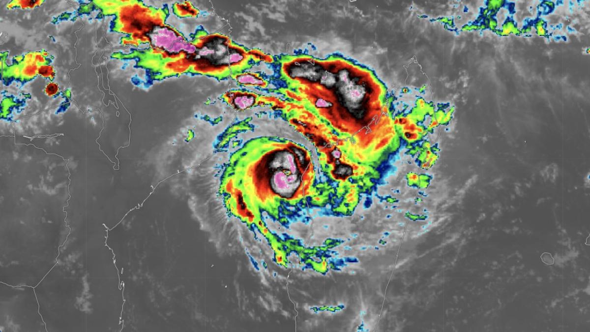 Intensification ultra rapide pour IDAI qui est devenu un cyclone tropical