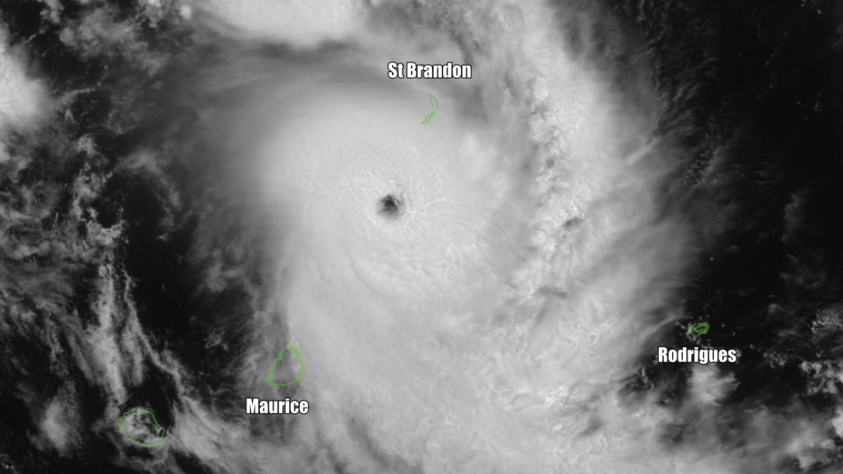 GELENA, un cyclone extrêmement dangereux selon le CMRS de la Réunion