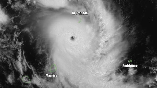 GELENA, un cyclone extrêmement dangereux selon le CMRS de la Réunion