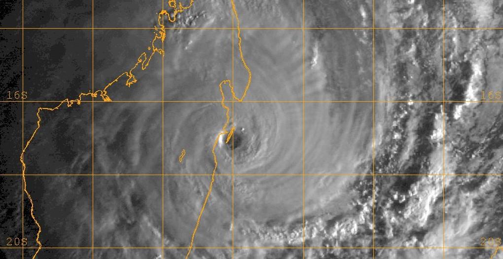 Le cyclone tropical intense IVAN balayait Madagascar il y a 10 ans