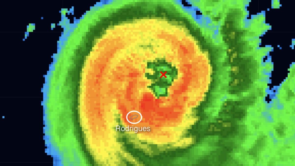 Cyclone intense JOANINHA : Rafale de 184 km/h relevée à Rodrigues