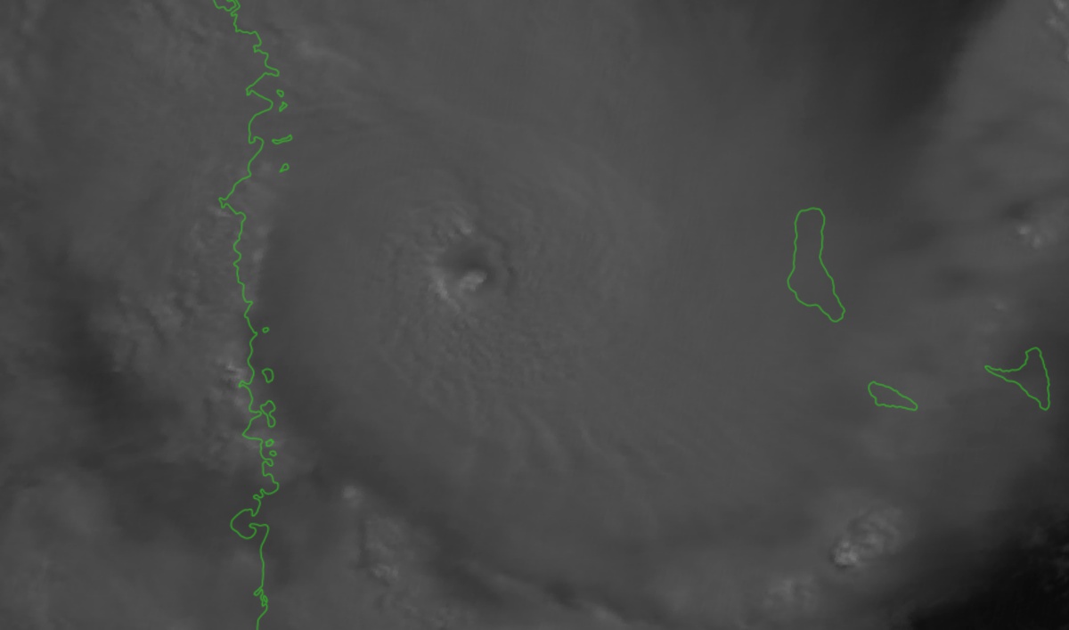 cyclone Kenneth près du Mozambique