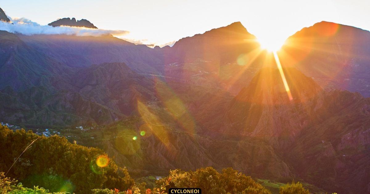 A l'arrière du front froid la fraicheur se fait ressentir sur La Réunion
