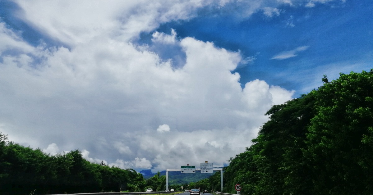 La Réunion : fortes pluies dans les hauts, soleil dans les bas