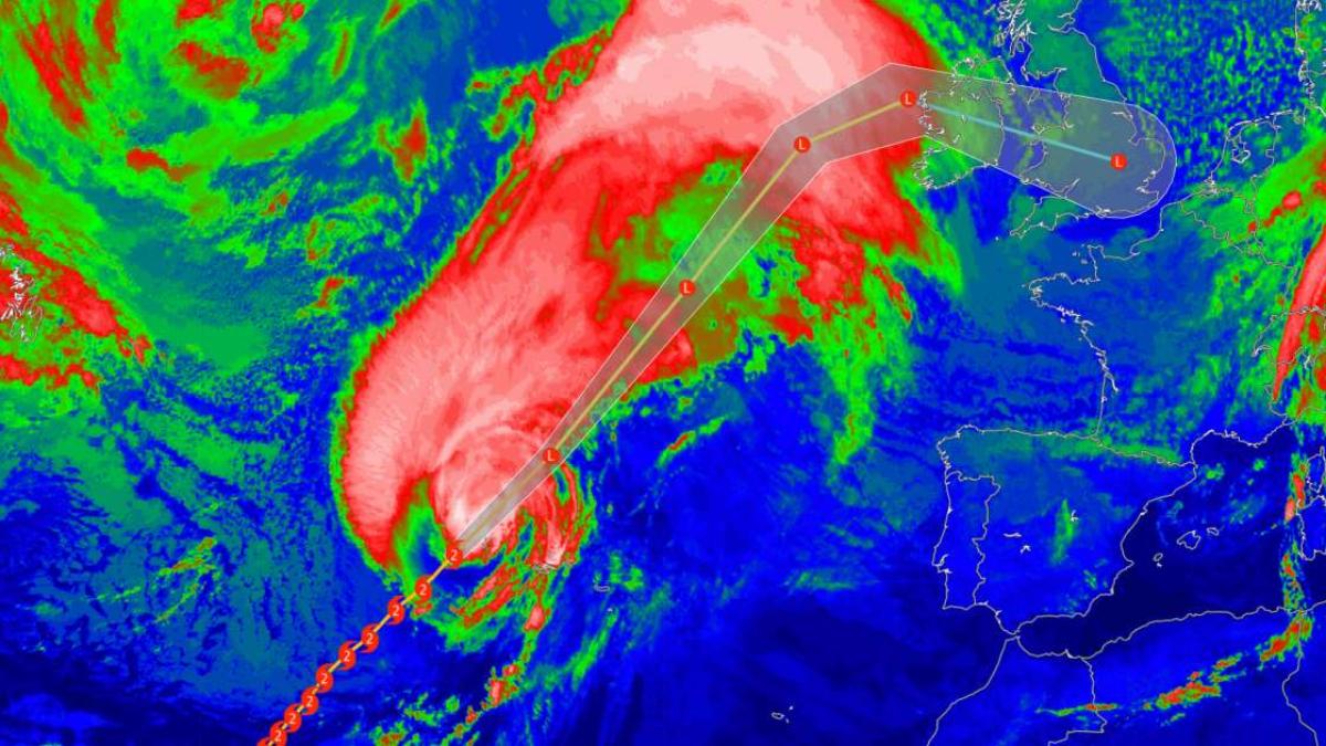 Lorenzo traverse les Açores et se dirige vers le Royaume Uni