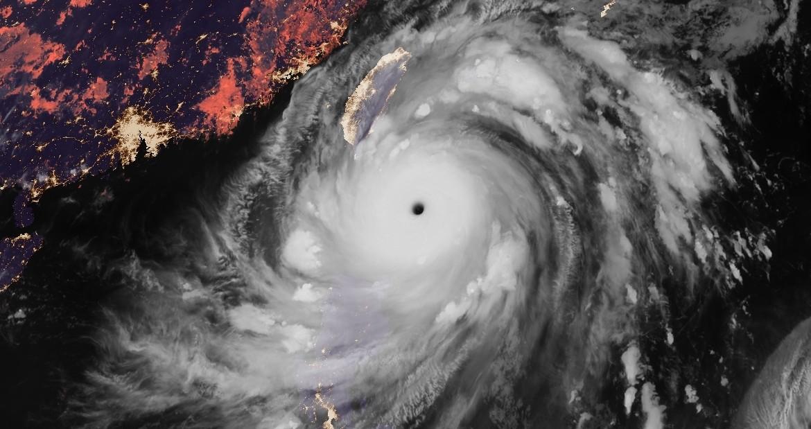 L'impressionnant Super Cyclone MERANTI