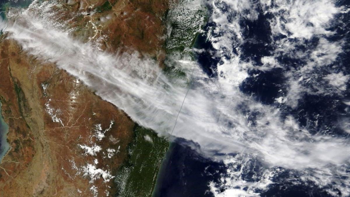 Des nuages d'altitude très esthétiques de Madagascar au Mascareignes