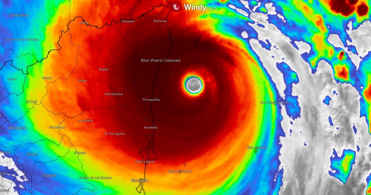 Oeil ouragan categorie 5 iota nicaragua