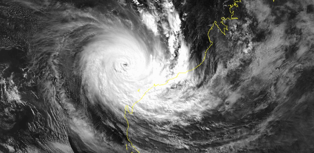 cyclone OLIVIA avril 1996 (NOAA)