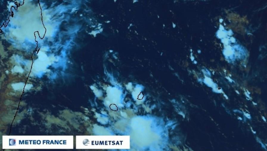 Coup de foudre durant la nuit de la Saint-Valentin à la Réunion et Maurice