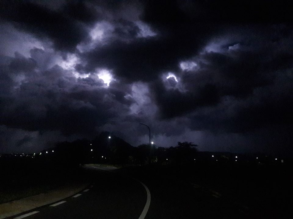 Orage photographié depuis Cascavelle par Jean Paul Astruc