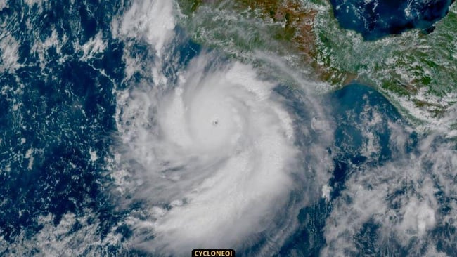 Ouragan polo le phenomene atteint la categorie 5 dans le pacifique est