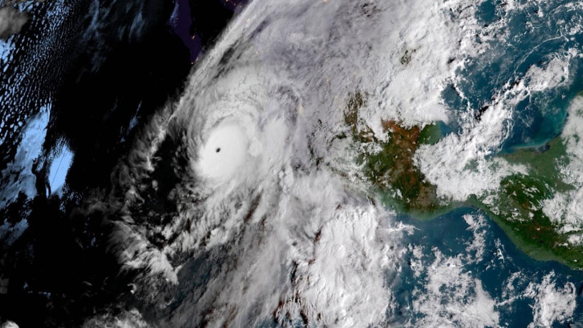 Ouragan WILLA : Intensification explosive et menace majeure pour le Mexique