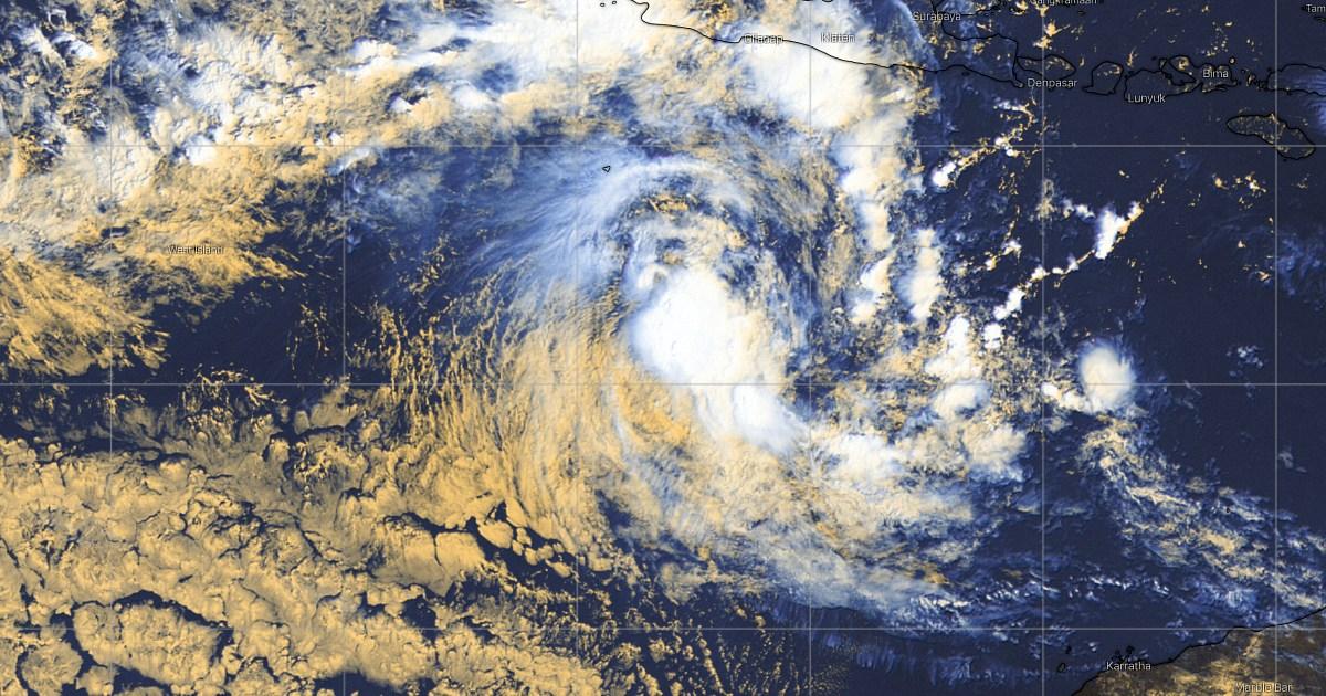 La tempête tropicale modérée Paddy étranglée par un environnement trop sec