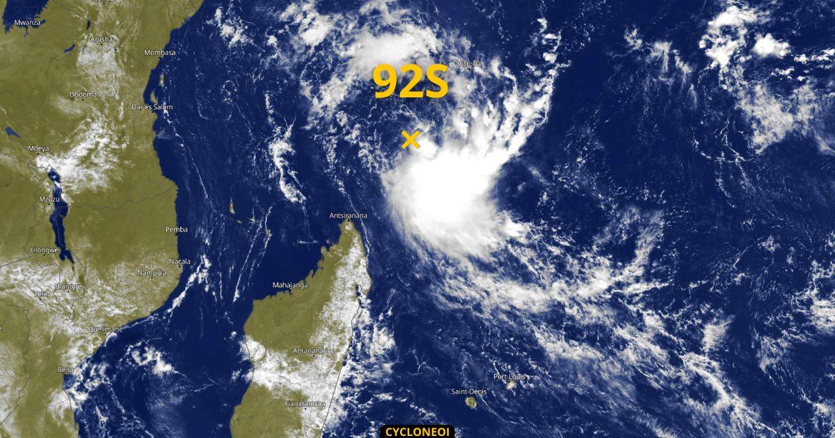 Zone suspecte 92S au Nord-Est de Madagascar