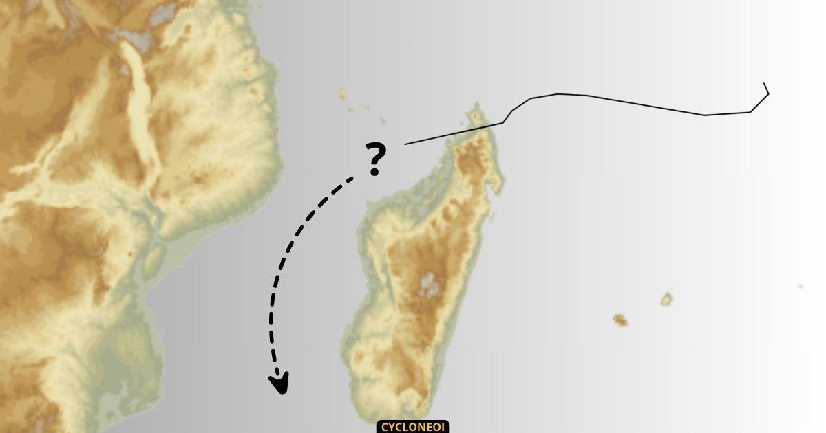 Le système n°8 peine à se ré-intensifier après avoir traverser Madagascar
