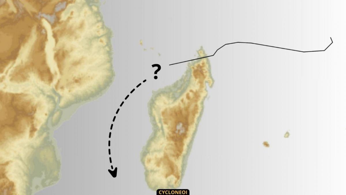 Le système n°8 peine à se ré-intensifier après avoir traverser Madagascar