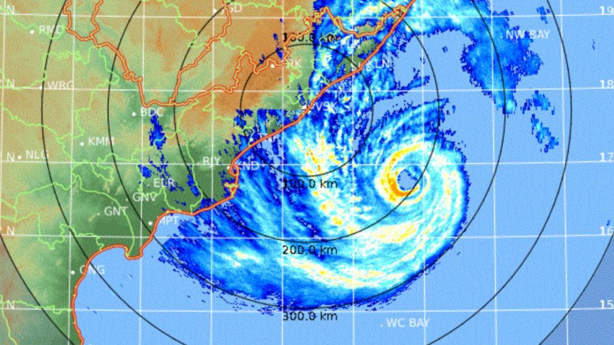 Cyclone FANI : Évacuation massive dans les districts côtiers d'Odisha (Inde)