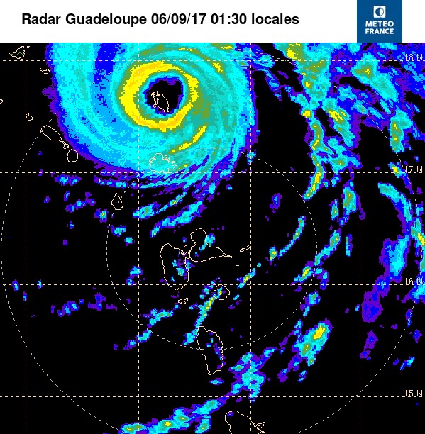Image radar montrant l'île de Barbuda en plein dans l'oeil de l'ouragan IRMA (Météo France)