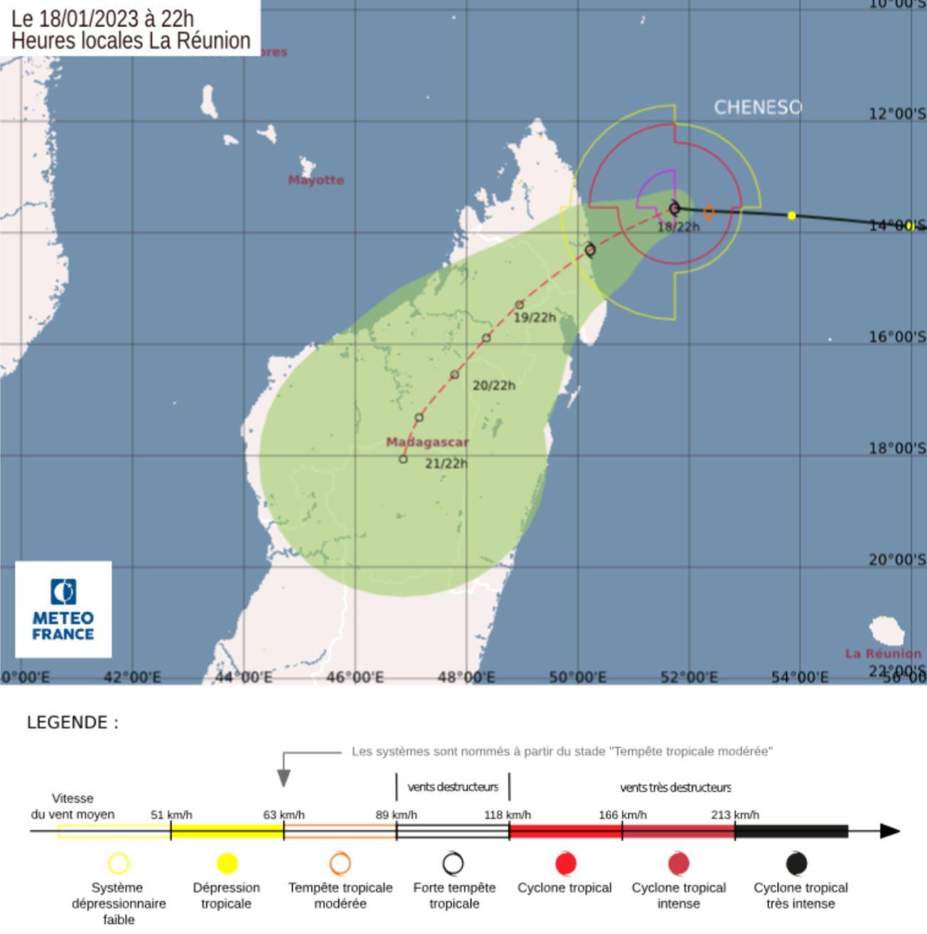prévision trajectoire du CMRS de La Réunion à 22h