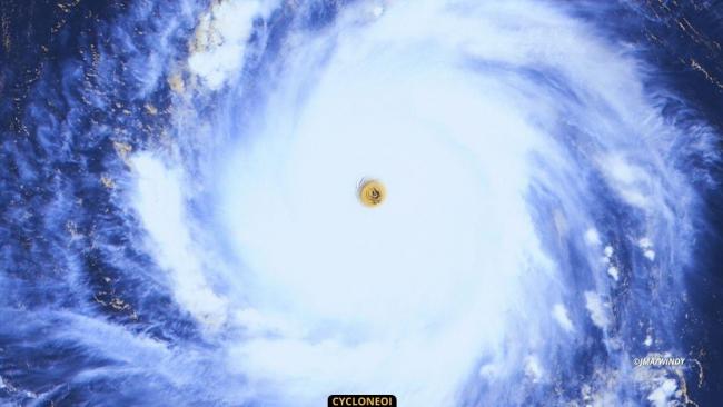 Le super typhon MAWAR explose les compteurs avec des rafales de 360km/h