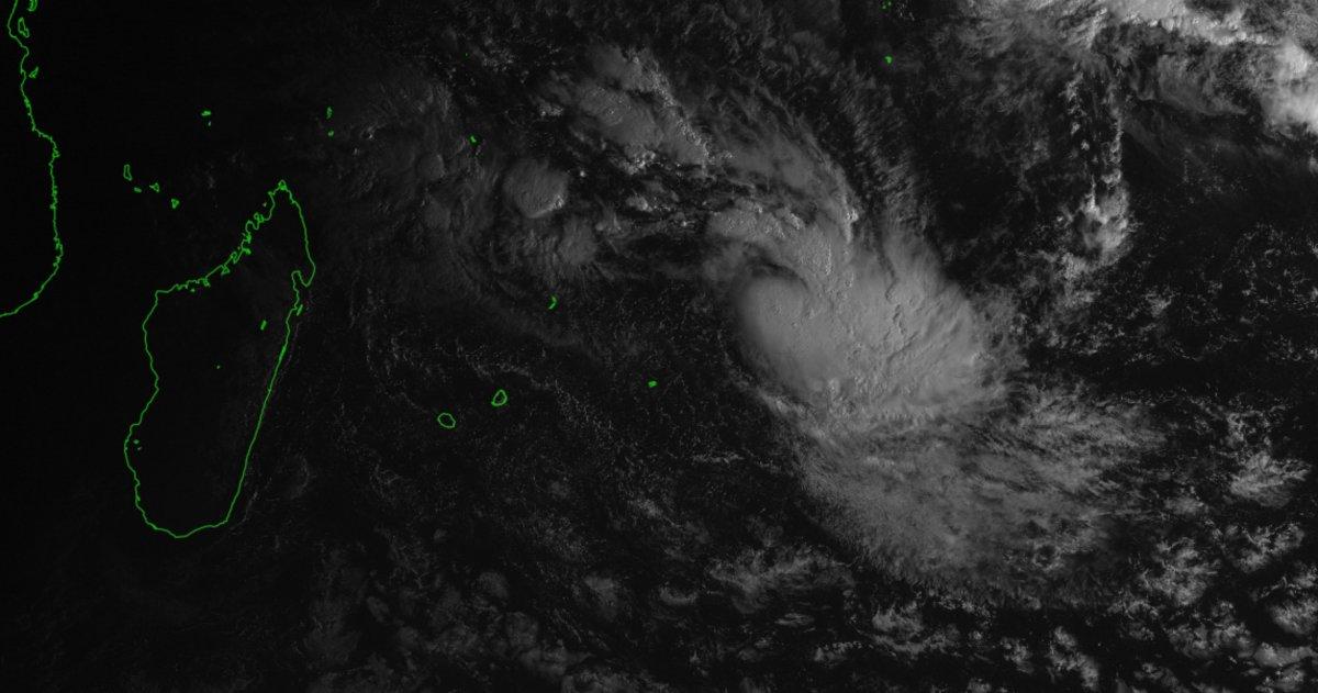 Tempete tropicale francisco