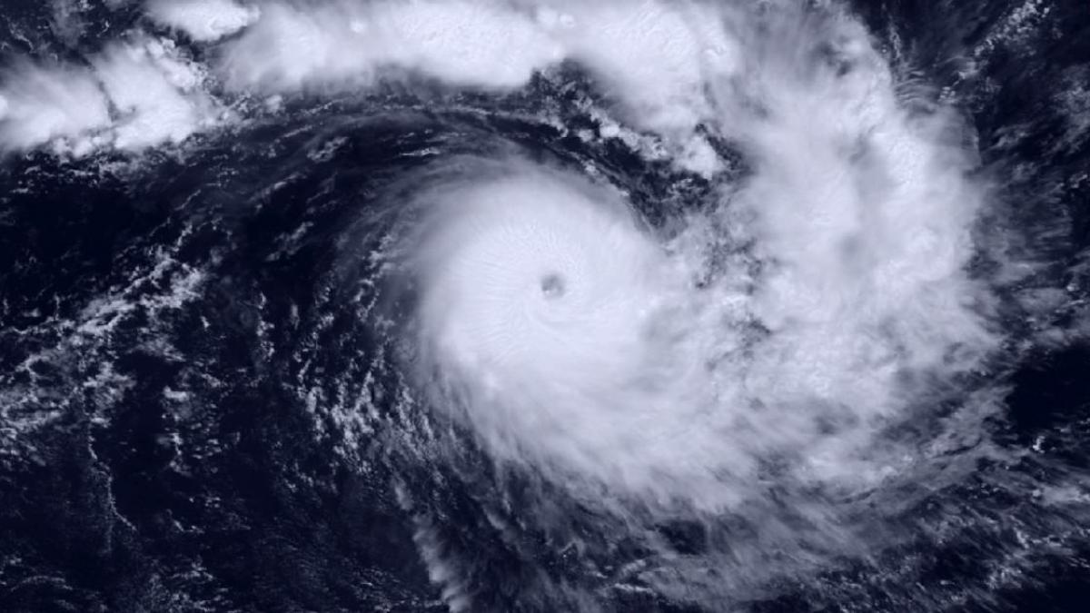 L'intensification d'Habana s'emballe, le stade de cyclone intense envisagé