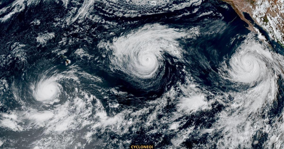 Trois ouragans en meme temps dans le pacifique el nino est il vraiment en cause 