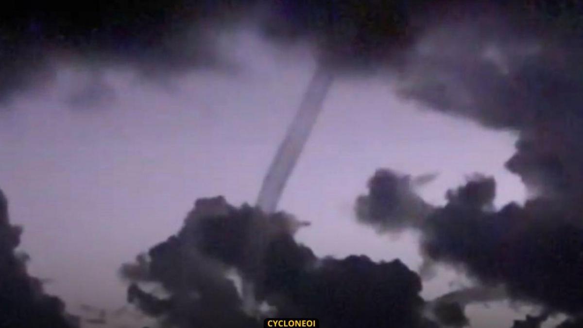 VIDÉO : Trombe marine à La Réunion, comment se forment-elles, représentent-elles un danger ?