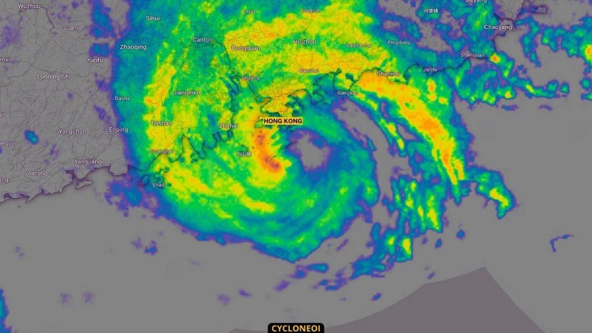 Typhon Saola : Des rafales destructrices de 180 km/h sur Hong Kong