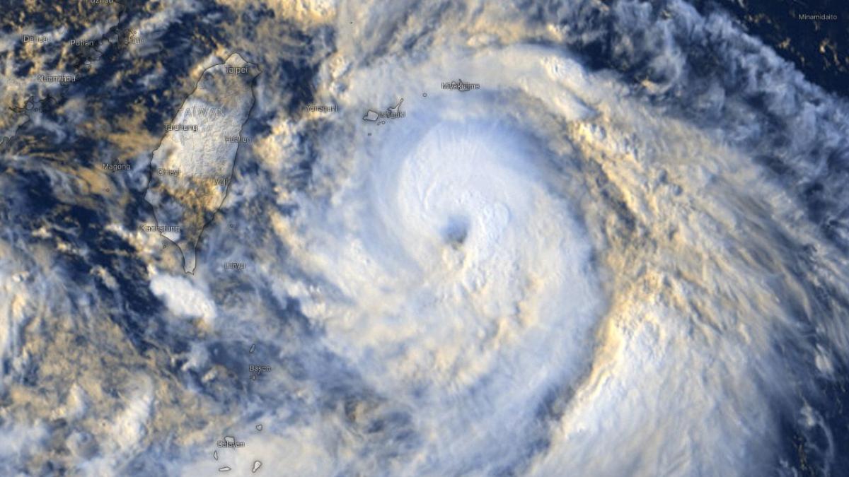 Les îles Ryūkyū et la péninsule de Corée sous la menace du typhon Lingling